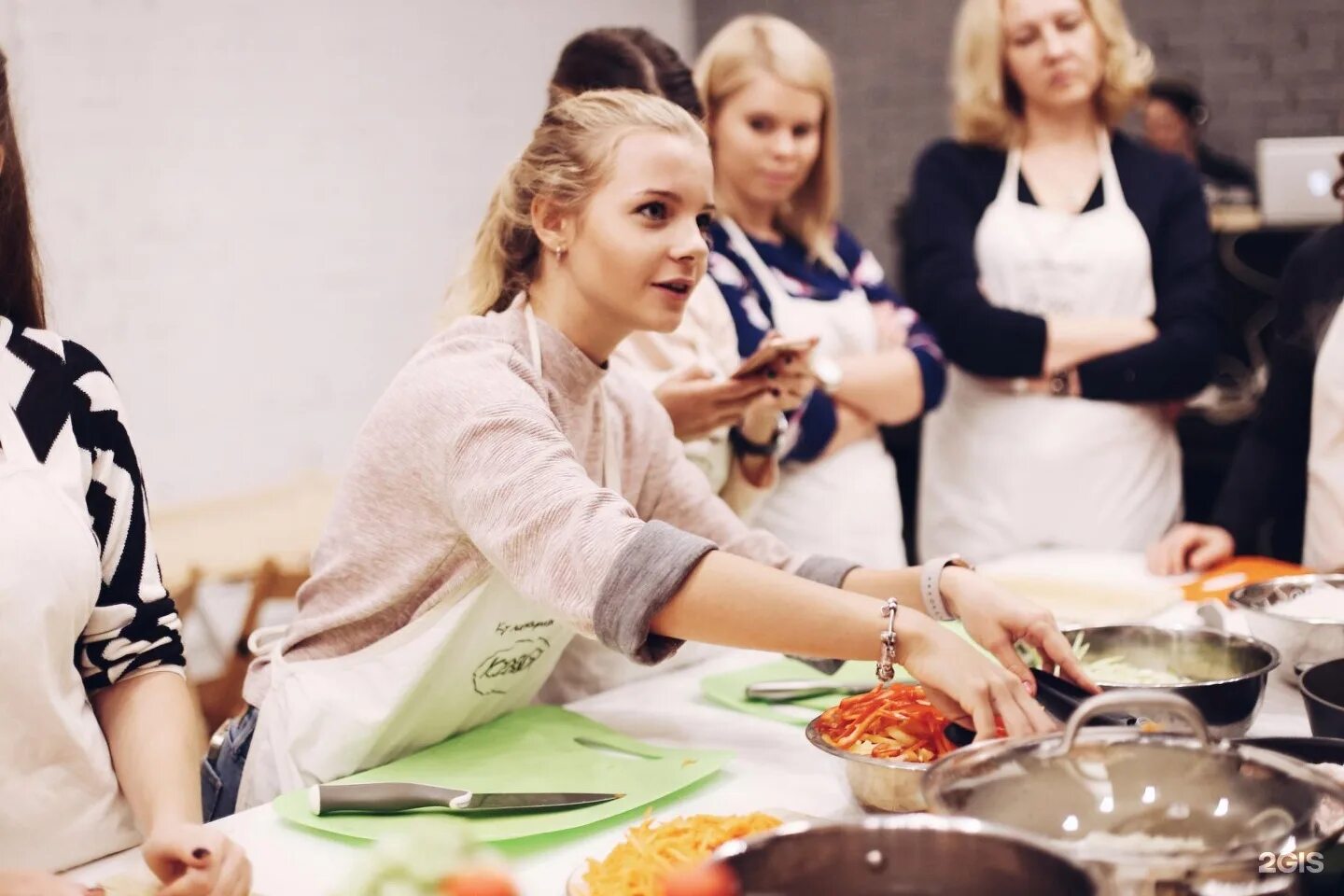 Театр студия экспромт кемерово. Кулинарная студия кухня иваново. Кулинарная студия кухня иваново. Фотосессия иваново студии 2023. Фотосессия иваново студии 2023.