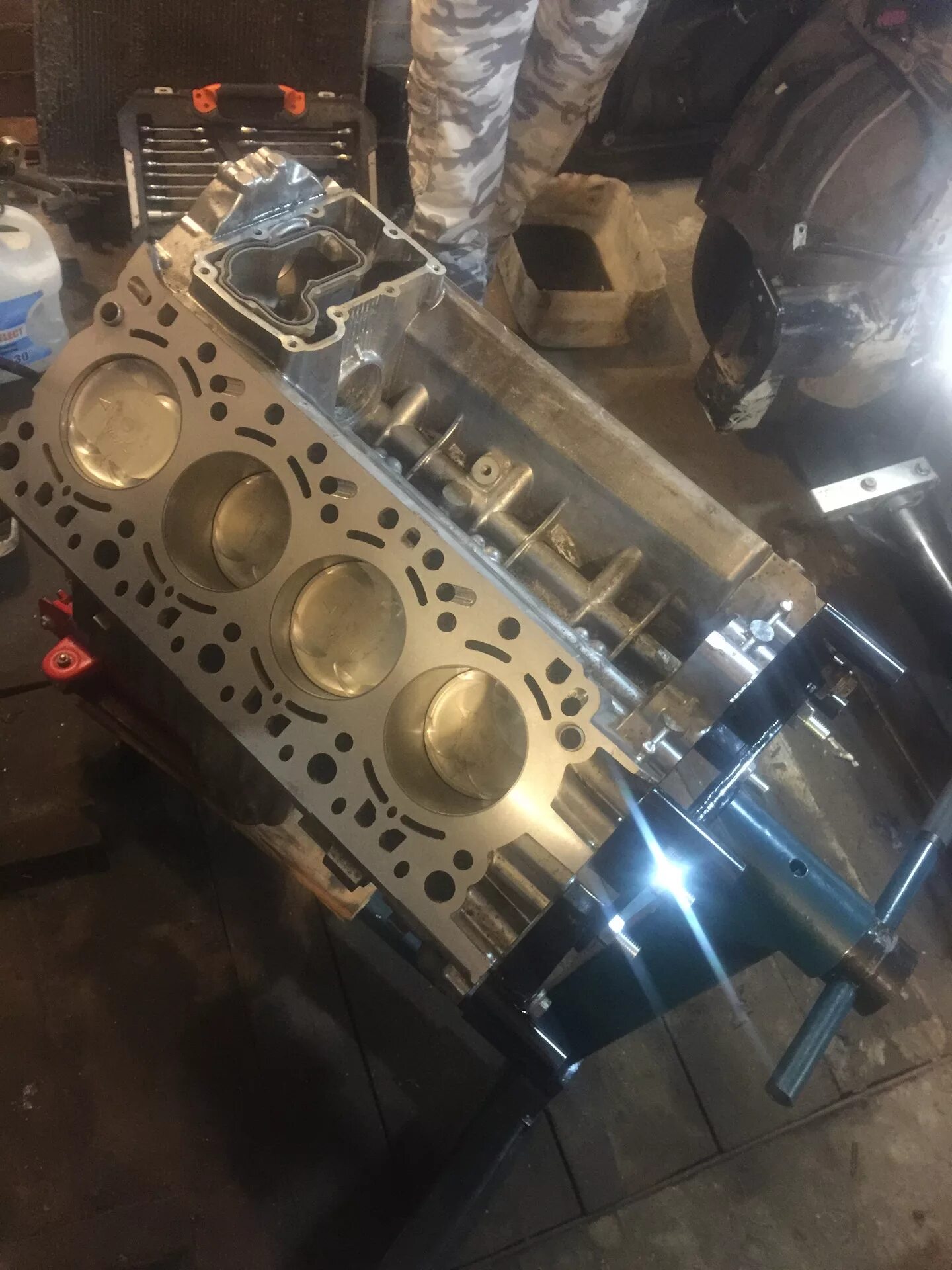 8. Гильзовка блока умз 4216. 8. Гильзовка порше кайен 4. Новый гильзованный блок.