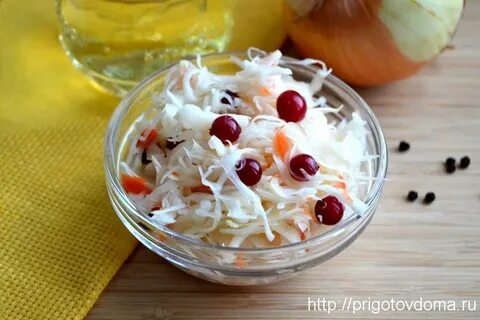 Капуста маринованная быстрого приготовления с клюквой