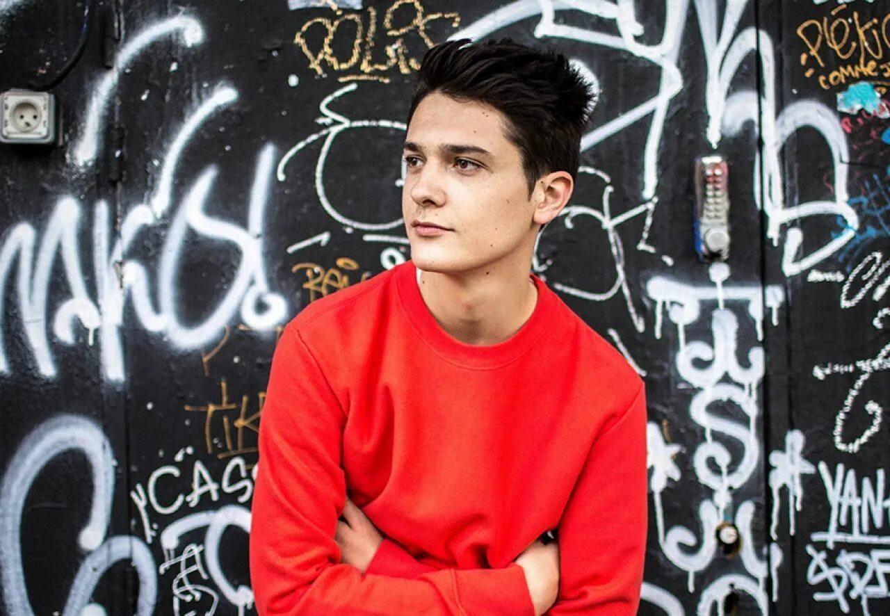 Kungs перевод. Kungs перевод. Kungs перевод. Кунгс. Kungs французский диджей.