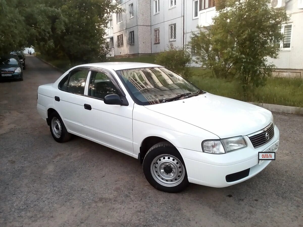 Ниссан Санни белый 2003. Ниссан Санни 14 белый. Nissan Sunny b15 2003. Ниссан Санни б15 белый. Купить ниссан санни в омске