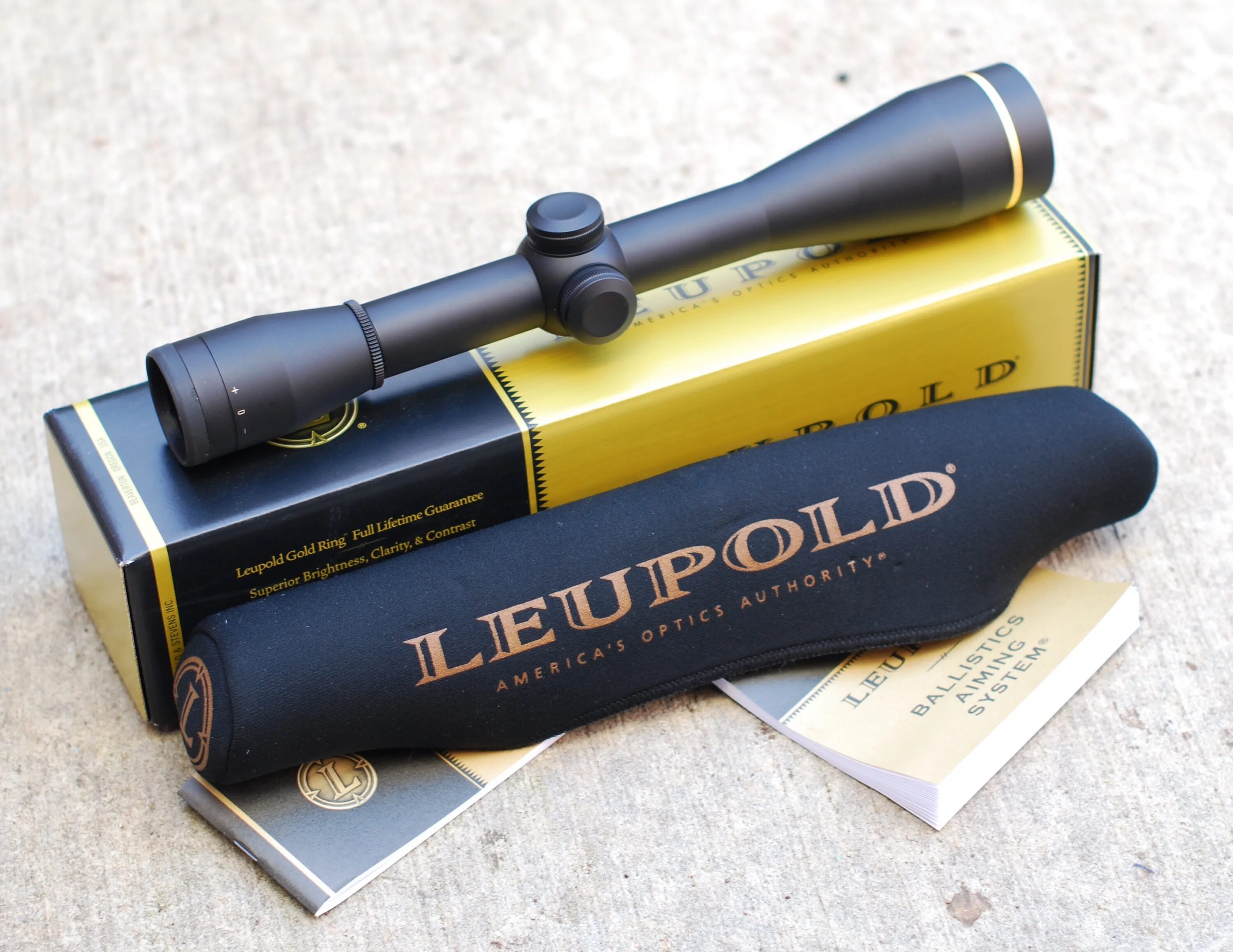 Has scope. Leupold FX-3 6x42. Leupold 3-9x42. 10×42 Leupold Ultra. Leupold FX-I.