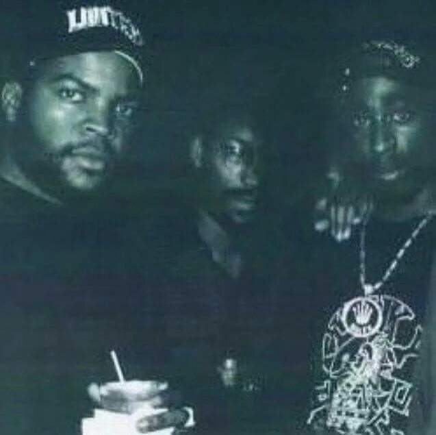 2 pac ice. Ice cube 2pac. айс куб и тупак. тупак изи и айс кьюб. 2pac ice cube eazy e.