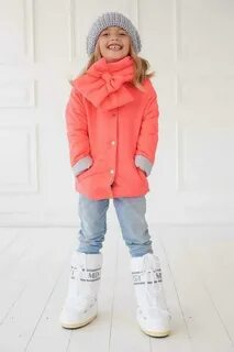 Коралловый для девочки