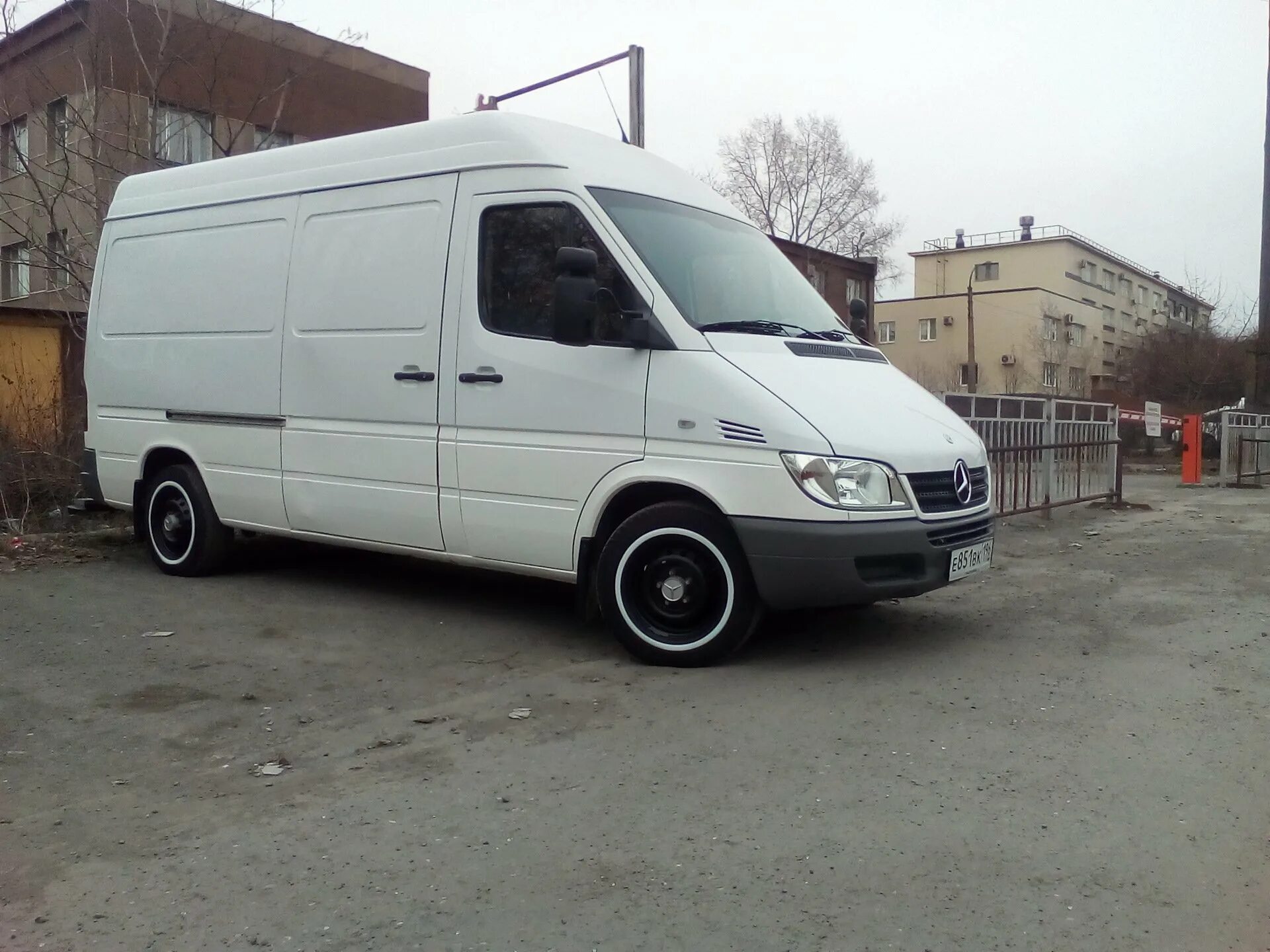 Спринтер калининград. Мерседес Спринтер 1. Mercedes-Benz Sprinter 903. Мерседес Спринтер 903 кузов. Мерседес Спринтер 2.