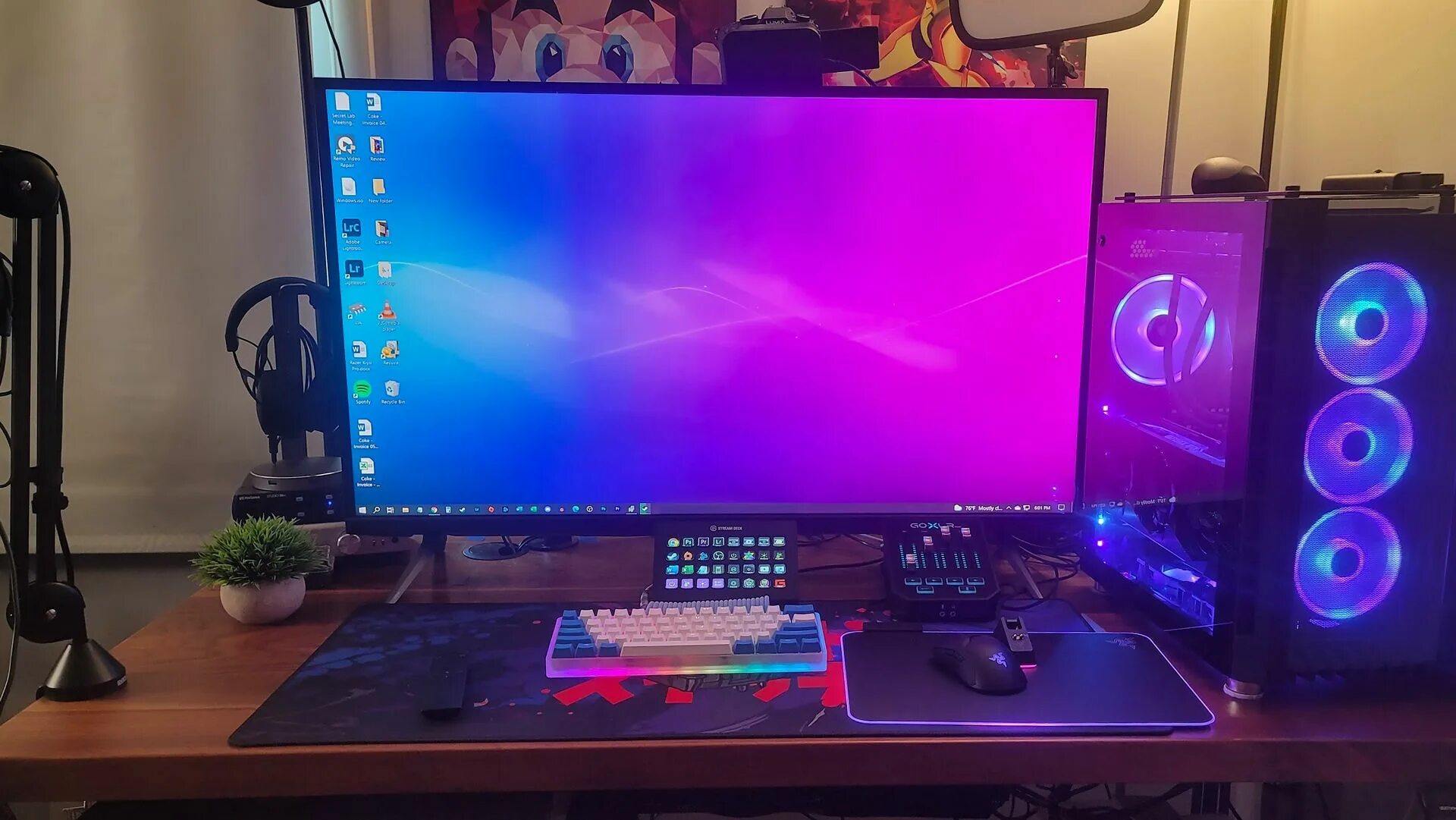 Aorus fv43u. Gigabyte 43 fv43u aorus. gigabyte aorus fv43u. fv43. fv43u-ek.