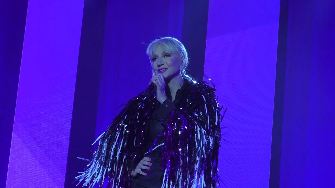 Песня орбакайте вишня. Кристина орбакайте 2019. концерт кристина орбакайте 2025. кристина орбакайте пьяная вишня. кристина орбакайте концерт 2025.