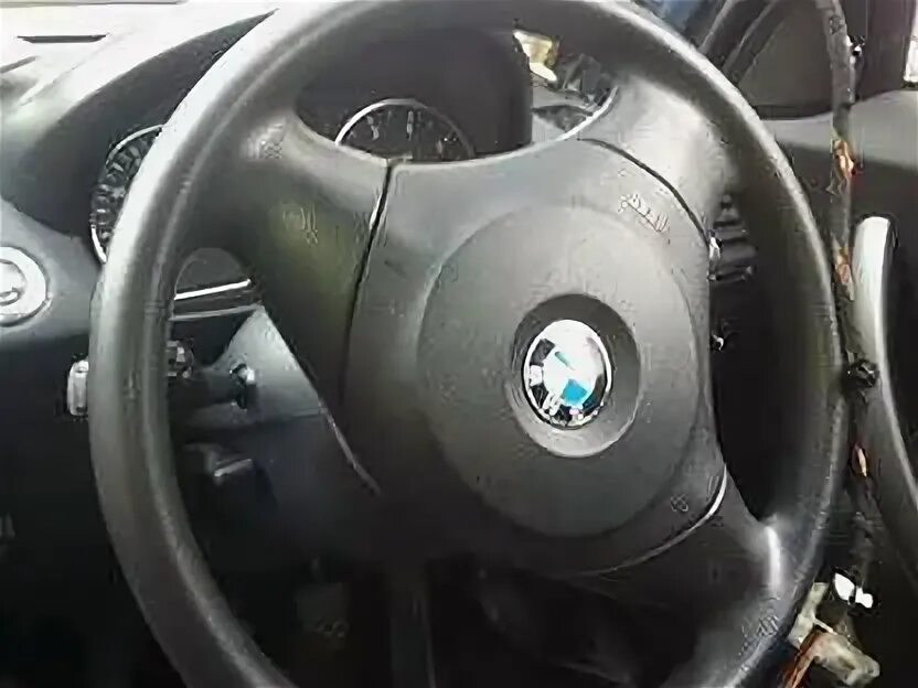 М руль на бмв е82. Бмв е87 руль. Мультируль bmw e87. М руль бмв е90. Обтянутый руль бмв е87.