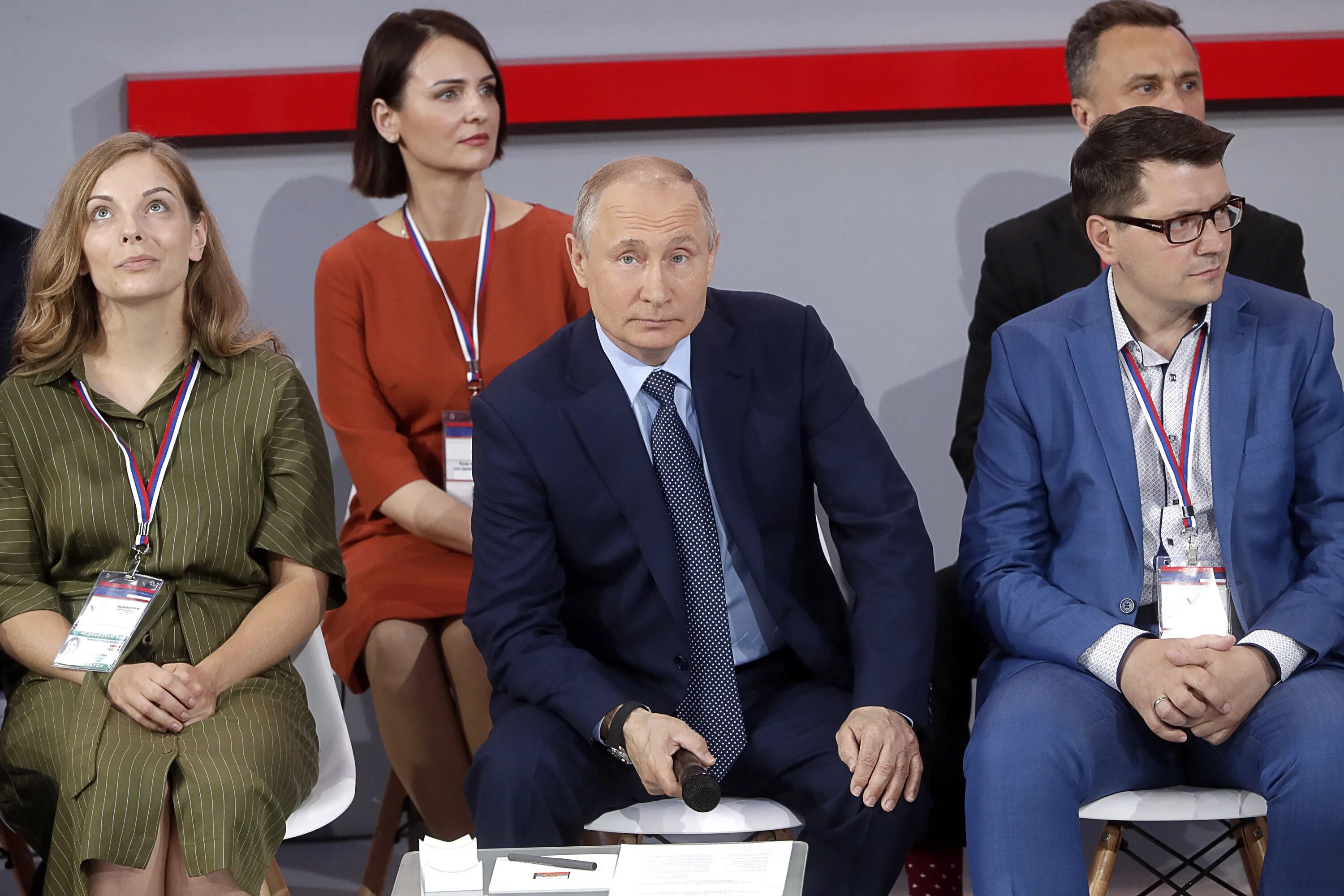 Что нового в мире сегодня интересного. Сейчас в СМИ В России. ТАСС политика. Новости в СМИ сейчас. Новост и мира.