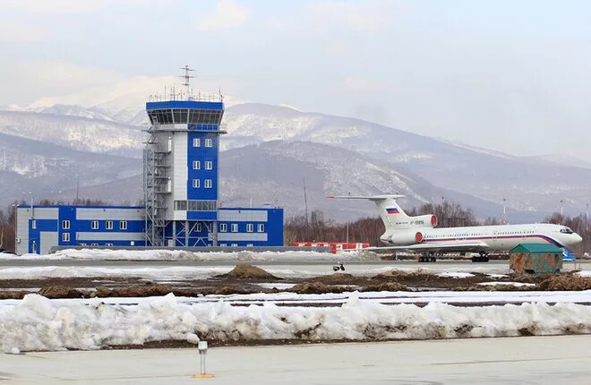 Аэродром петропавловск-камчатский елизово. Аэропорт елизово. Аэропорт петропавловск-камчатский. Аэродром петропавловск-камчатский елизово. Петропавловск камчатский время аэропорт.