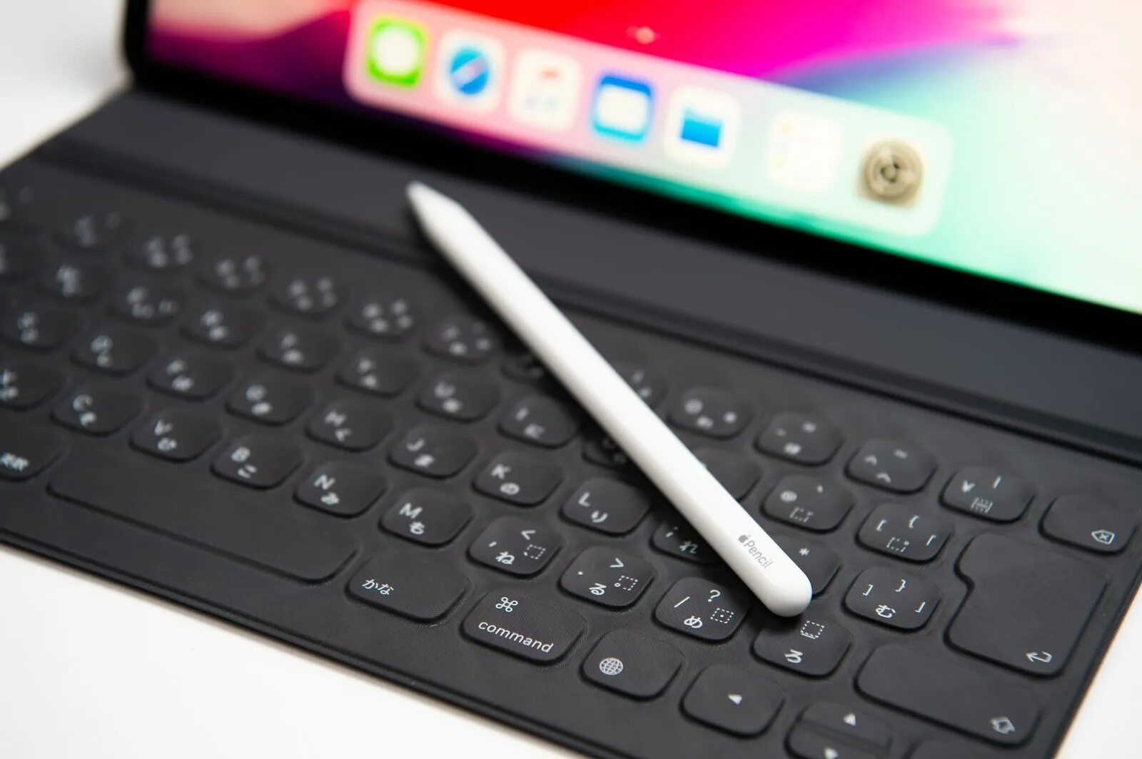 Smart keyboard folio. Smart keyboard folio для ipad. смарт кейборд. smart keyboard для air 4. smart keyboard купить.