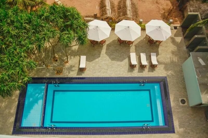 Refresh blue. Шри ланка рефреш отель хиккадува. refresh hotel hikkaduwa. blue sky hotel hikkaduwa 3*.