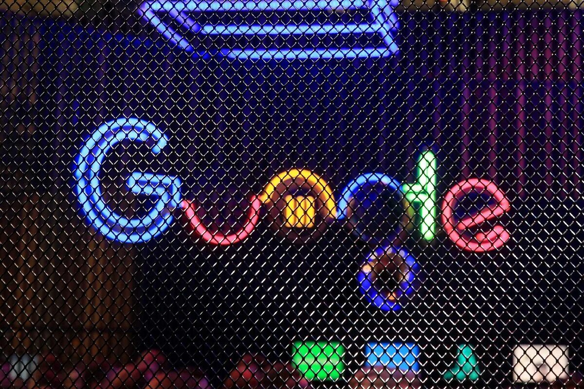 Google intelligence. Ии google. искусственный интеллект гугл. гугл искусственный интеллект картинки. google ai.