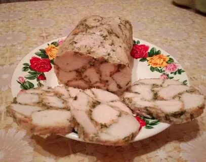 Мраморный рулет из курицы с желатином