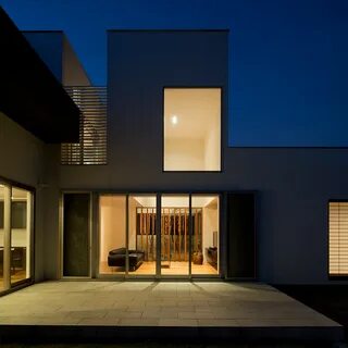 House 8 10
