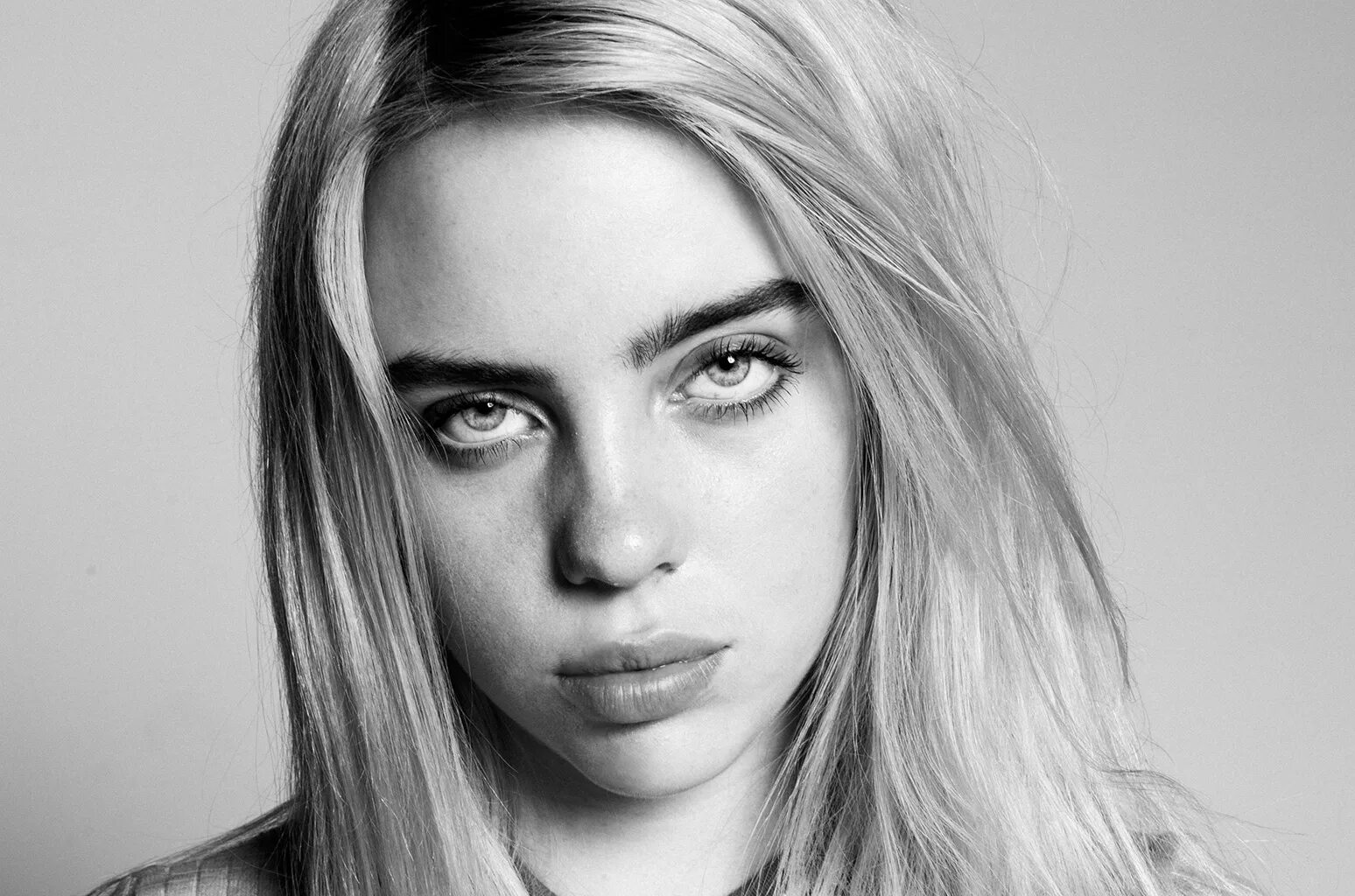 Billie eilish black and white. Билли айлиш черно. Билли айлиш черно. Билли айлиш. Билли айлиш (billie eilish).