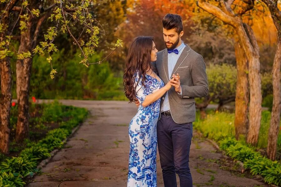 Красивые пары влюбленных. Красивая лав стори. Пара людей. Красивая лав стори. Скромная пара.