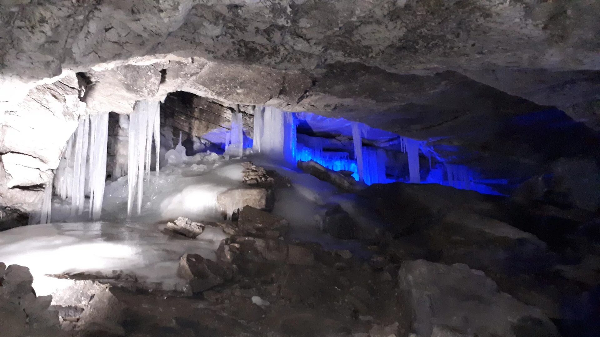пещера хээтэй в забайкалье. ледяные пещеры хээтэй. пещеры хээтэй забайкальский край. пещеры хээтэй забайкальский край. хээтэй забайкальский край.