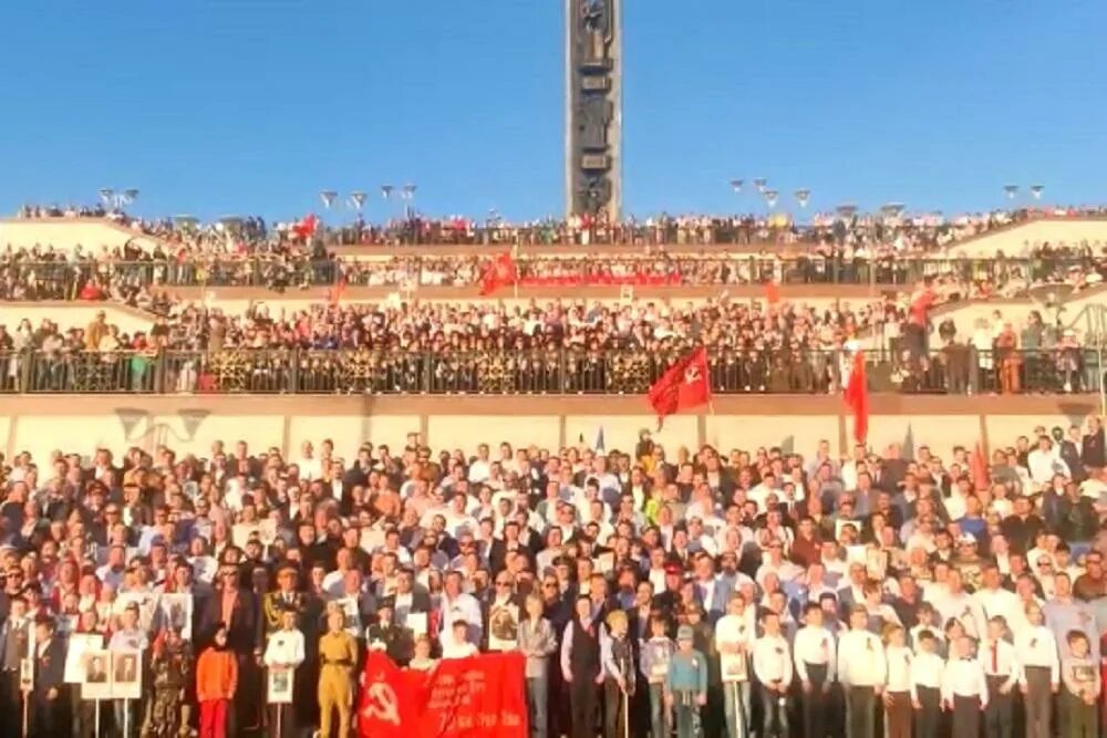 Хор отцов ижевск 2022 9 мая. Парад ижевск 2023. Хор республика в удмуртии. Хор отцов и сыновей ижевск. Хор отцов сыновей.