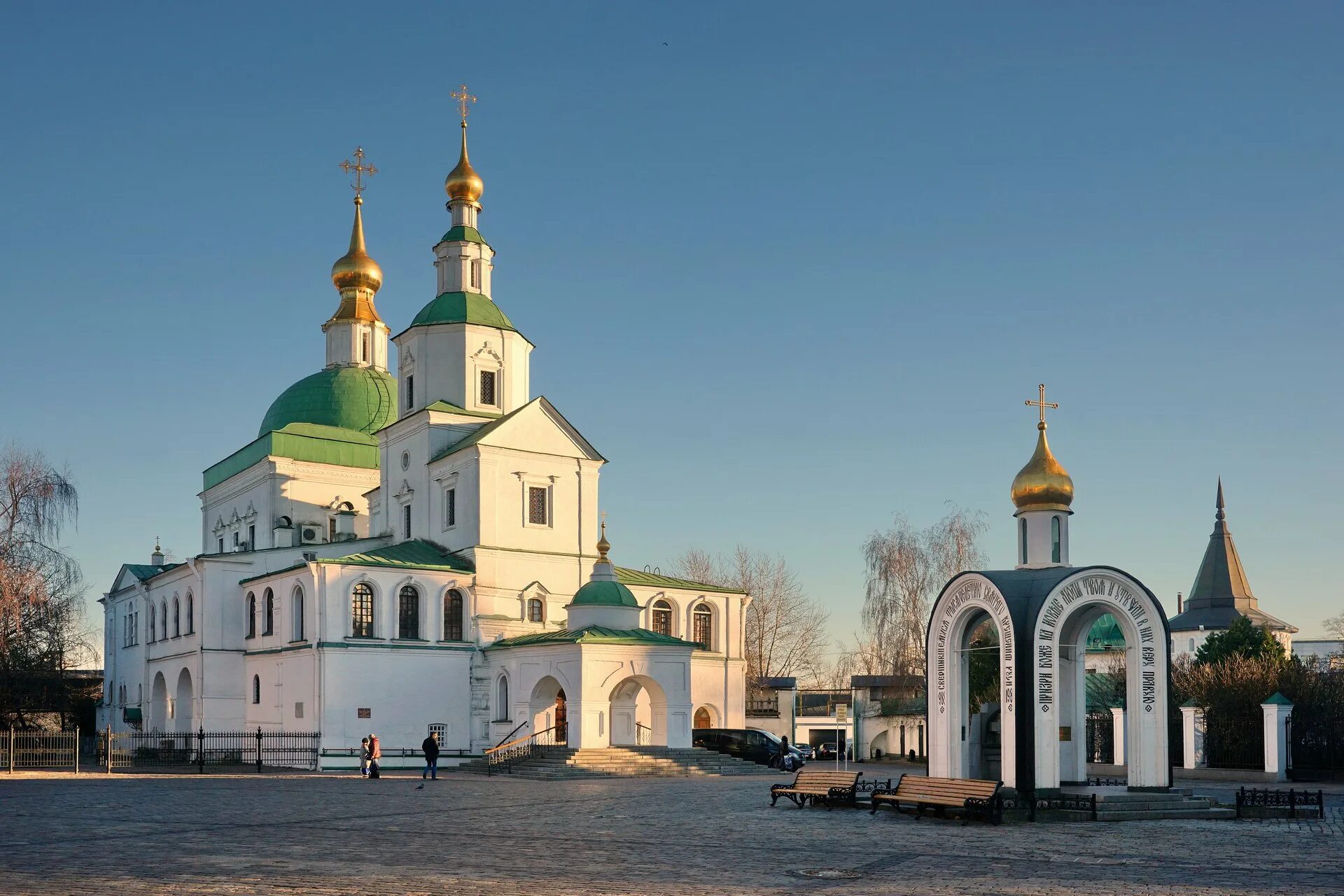 Даниловом свято троицком. Свято-Данилов монастырь в Москве. Даниловский монастырь в Москве. Даниловский монастырь Тульская. Мужской Даниловский монастырь.