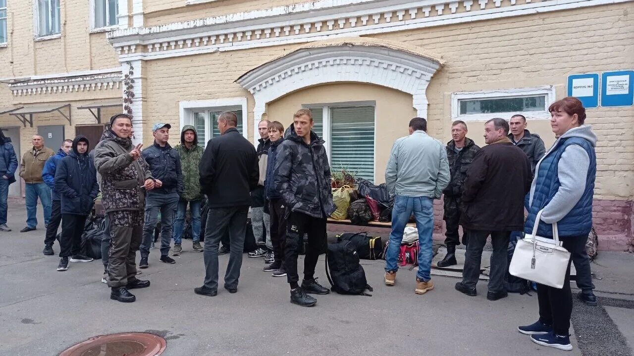 Украинские призывники. Мобилизация фото. Что выдают на мобилизации. Новости мобилизация 26. Мобилизация в сентябре 2022 башкортостан.
