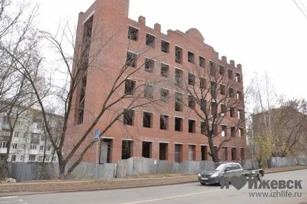 Коммунаров 224д