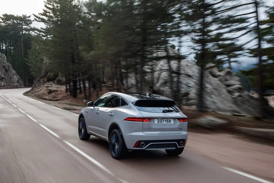 F pace обзор. F pace обзор