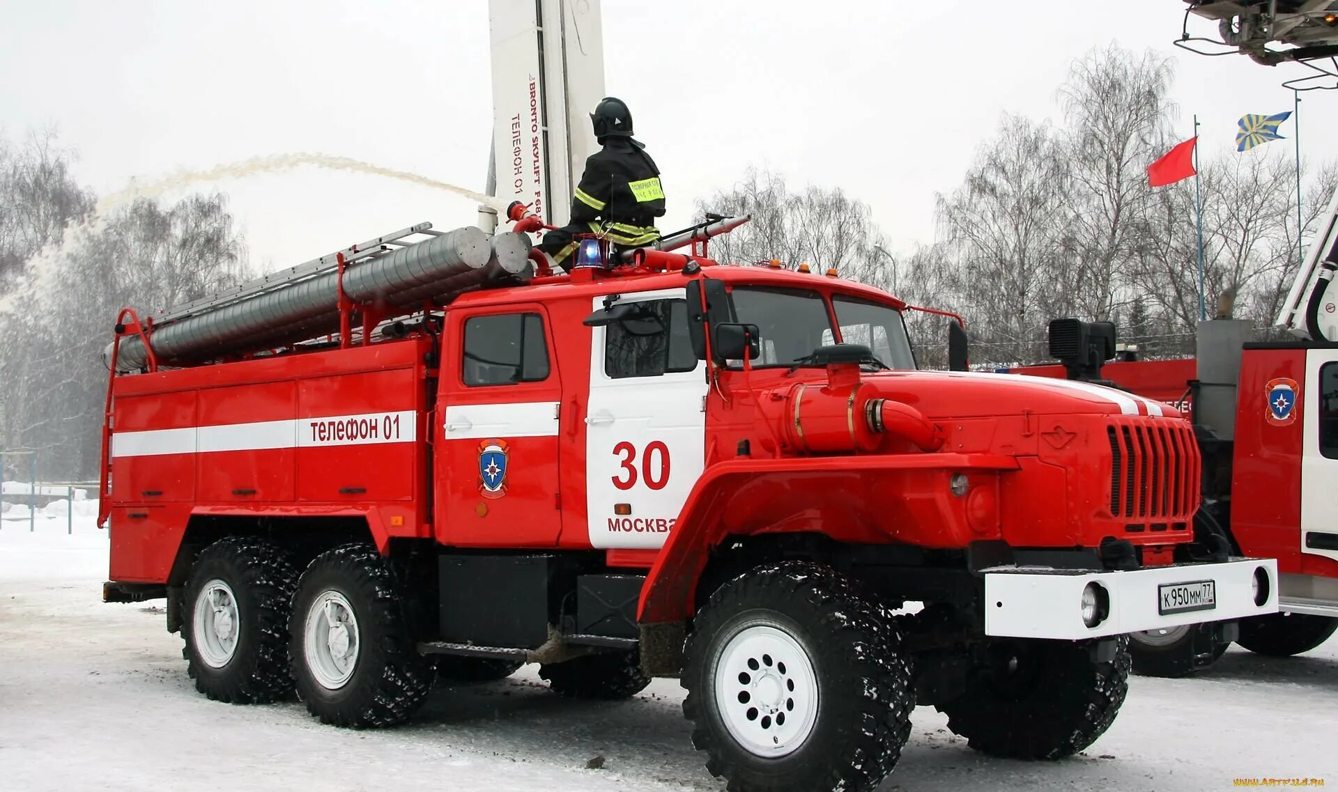 Пожарные автомобили специального назначения. Пожарная машина 5110dks. Пожарная машина АС-60 (Донг-Фенг). Автоцистерна 806 (АЦ-4,2-53а). Урал 5557 СПСЧ.