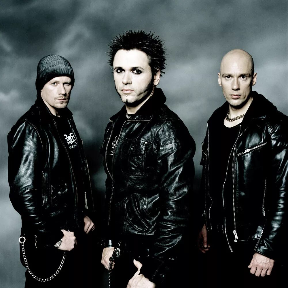 Музыка немецкий рок. Рок группа rammstein. Германский рок арт. Коллектив группы рамштайн. Немецкая группа rammstein.