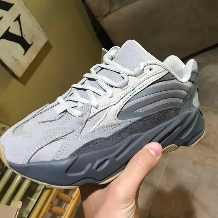 Adidas yeezy 700 v2. Adidas Yeezy Boost 700 v2 Tephra. Adidas Yeezy 700 v2 Tephra. Adidas Yeezy Boost 700.