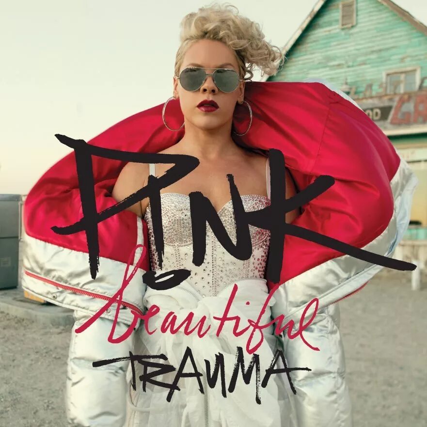 Певица Пинк альбомы. Beautiful Trauma Пинк. Пинк певица 2001. Pink beautiful Trauma альбом.