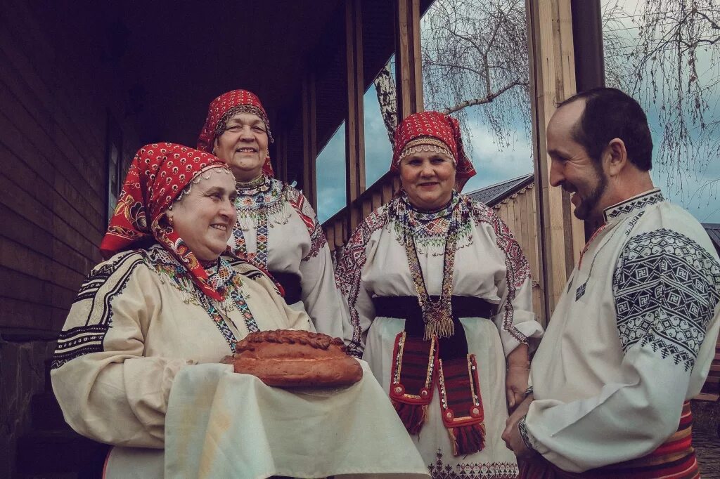 Село хохол воронежской. Хохольские Родники ансамбль Воронежской области. Воронежские мастера народного творчества. Село хохол Воронежской обл. Ансамбли Хохольского района.