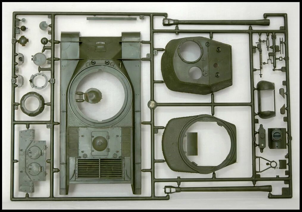 Сборка ис. Модель сборная 1/35 Советский тяжелый танк ИС-2 звезда 3524. ИС 2 сборная модель звезда 1.35. Сборная модель zvezda танк ис2. Сборная модель танка ИС 2 звезда.