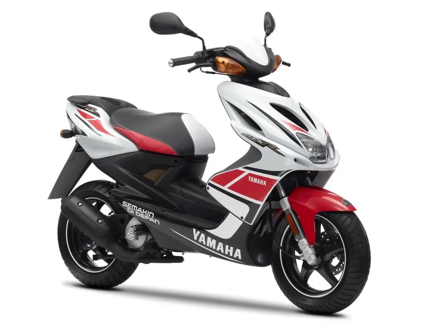 Заказ скутеров. Yamaha Aerox 50. Скутер Yamaha Aerox 50. Yamaha Aerox 70cc. Скутер Yamaha 50cc.