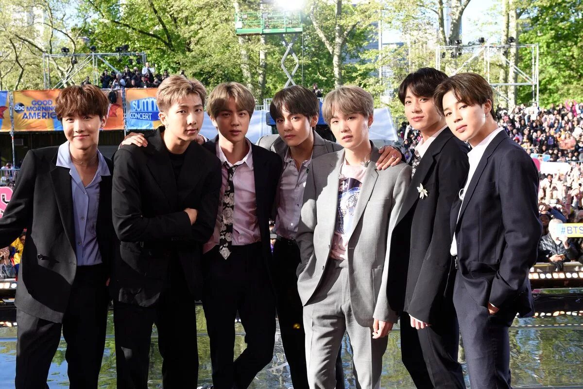 Bts последняя фотосессия. Bts свежие новости. Бтс фотосессия 2022 последняя. Камбэк bts 2021. Бтс 2023.
