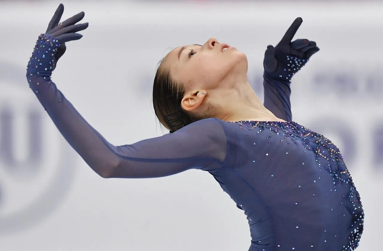 Камила последнее выступление. Камила валиева фигуристка. камила валиева фигурное катание. камила валиева и тутберидзе. камила валиева 2019.