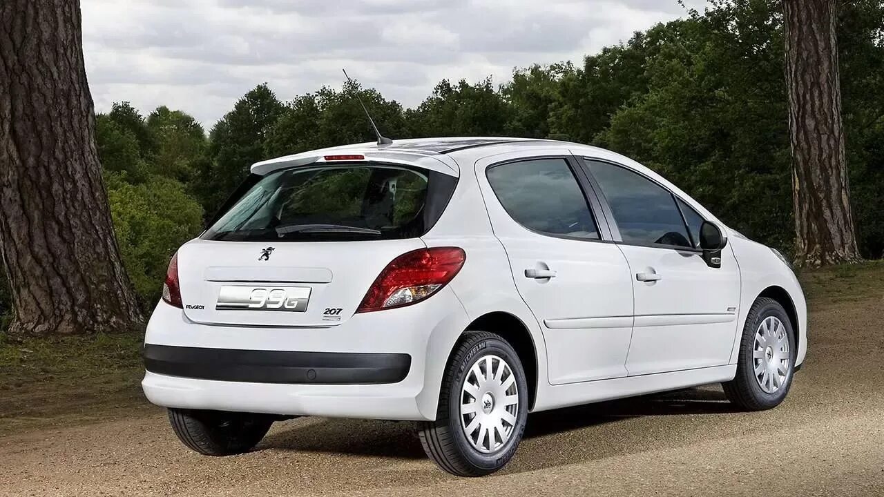 Пежо 207 бак. Peugeot 207. пежо 207 1.4. peugeot 207 2012. пежо 207 2015.