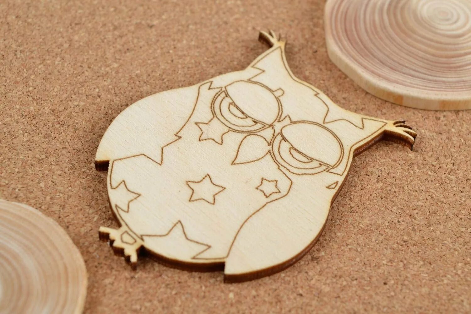 кресло качалка из фанеры. крутые вещи из тонкой фанеры. что можно сделать из фанеры своими руками. креативные изделия из дерева. простые деревянные изделия.