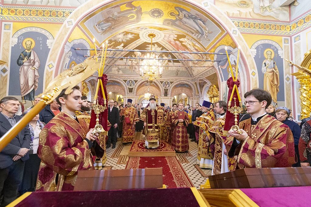 Торжества Православия митрополит Сурожский. Литургия торжество Православия чин служба в храме праздник. Чин торжества Православия анафемы.