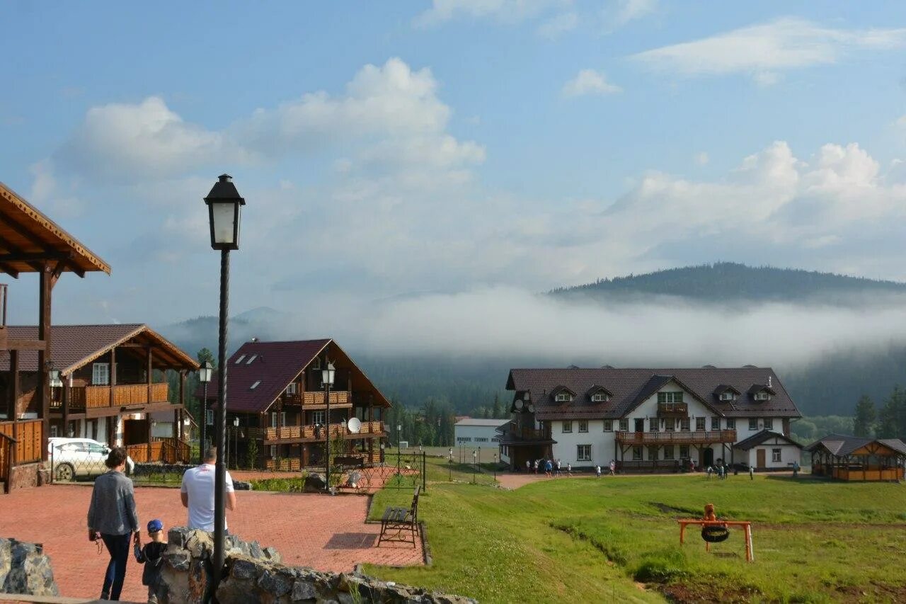 Салаирские плесы озеро. Салаир кемеровская область фото. Пляж салаирские плесы. Гурьевск салаирские плесы. Салаир кемеровская область.