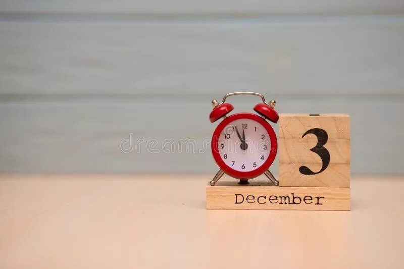 I still remember third of december. Часы пять минут до полуночи. 3rd december. 3 декабря картинки календарь. 3 december 3d.