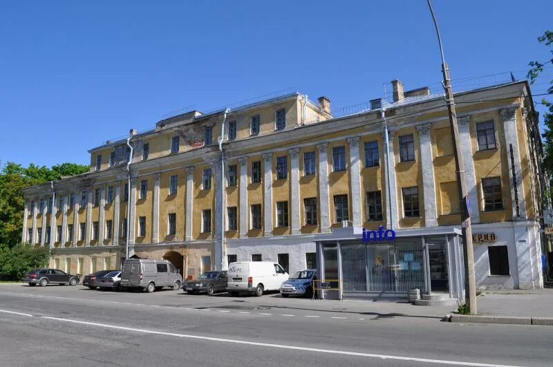 Кронштадт дом быта. Дом миниха в кронштадте. кронштадт дворец графа миниха. кронштадт ул коммунистическая 1. советская 19 кронштадт.