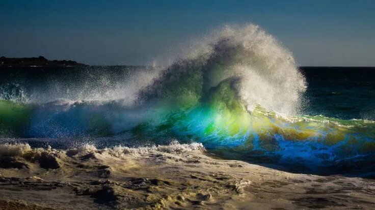 Photographer Spends Hours in the Ocean Capturing the Different "Moods" of Waves 