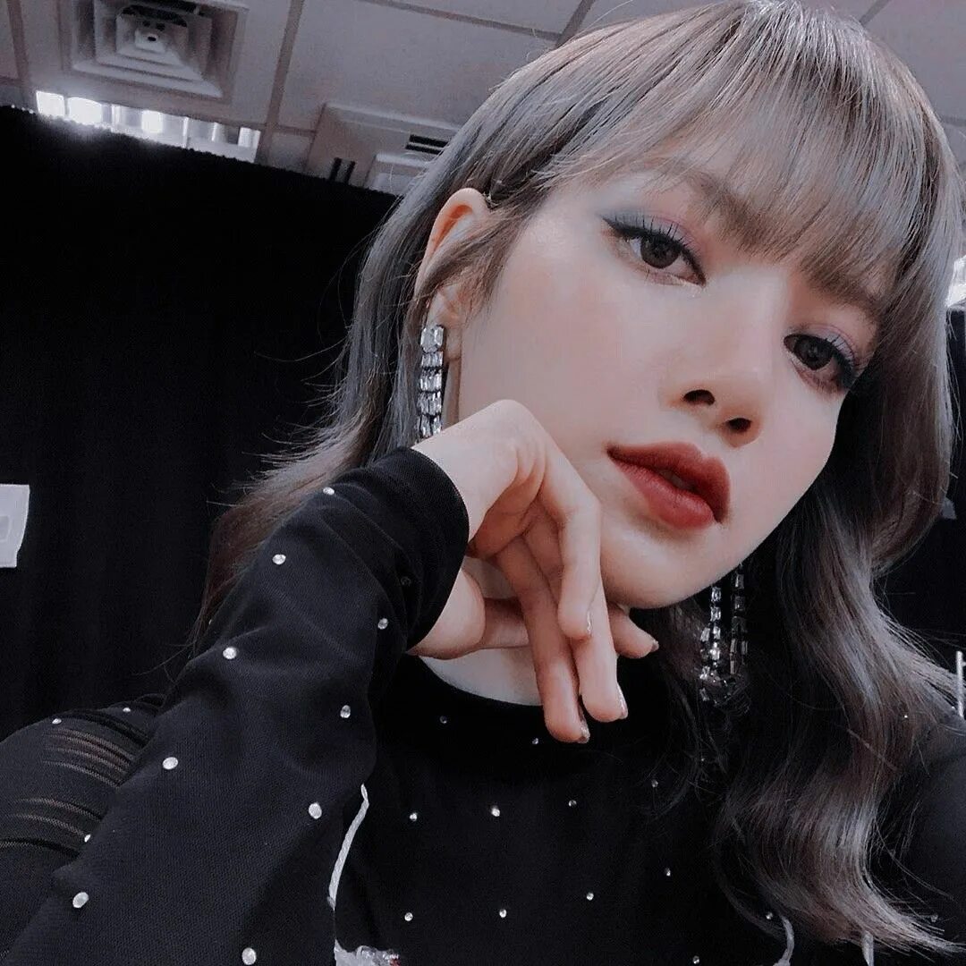 Лиса из блэкпинк 2025 год. Лалиса манобан. lisa manoban 2025. лиса из blackpink 2025. black pink лиса манобан.