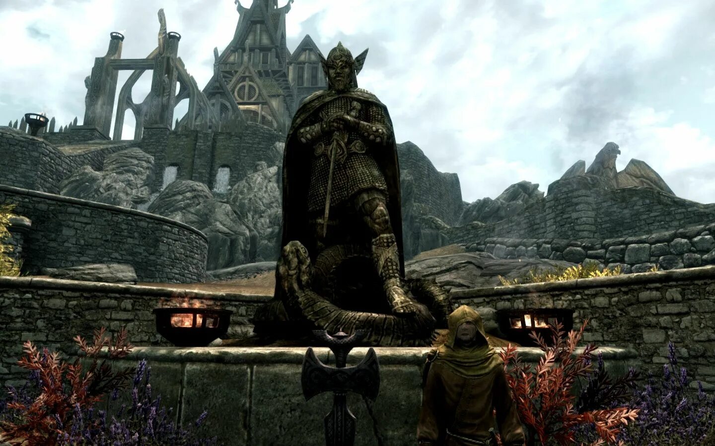 Святилище талоса. Статуя талоса в вайтране. skyrim статуя талоса. статуя талоса в скайриме. талос скайрим святилище.