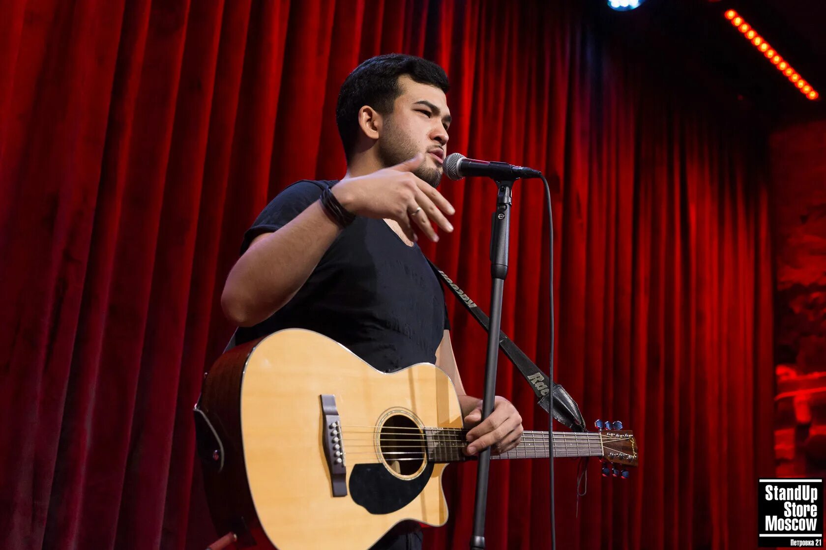 Рамис камеди. Рамис ахметов камеди. Ахметов стендап. Ахметов стендап. Рамис комик.