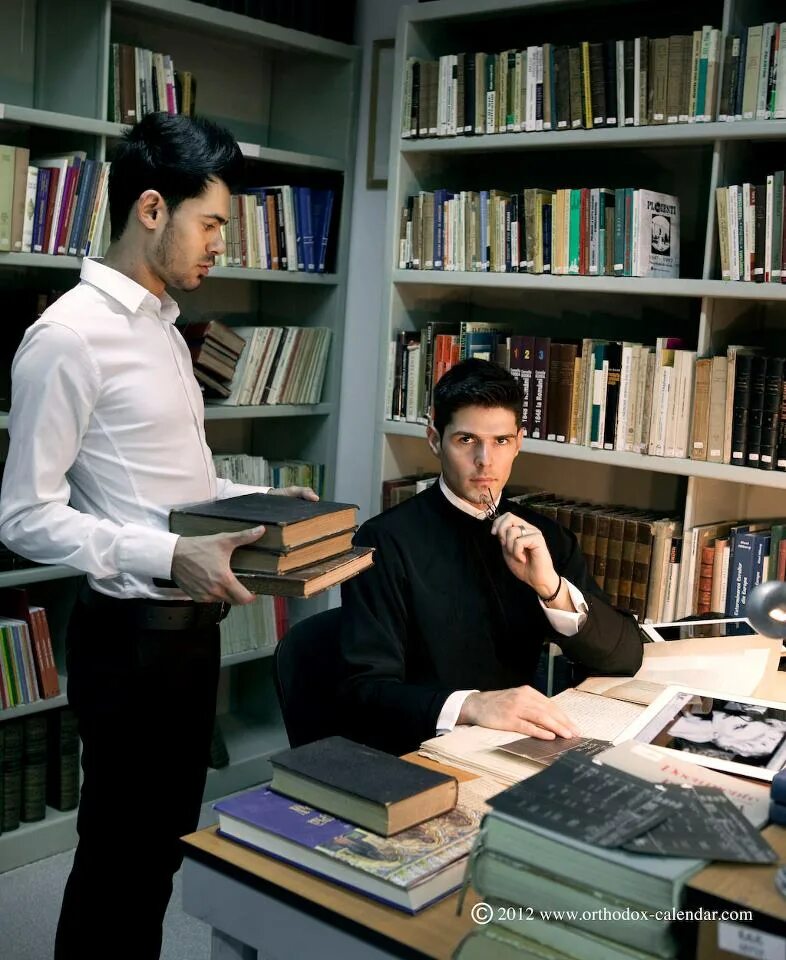 Красивый священник голый. Православные священники гомосексуалы. Голый священник. Календарь с голыми мужчинами. Красивый священник голый.