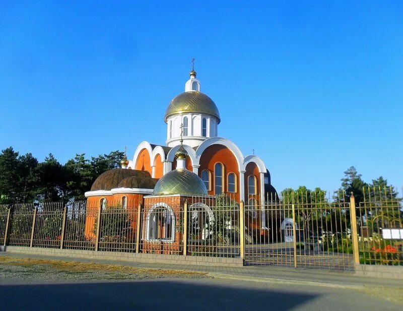 бриньковская краснодарский край храм. рынок в ст. памятник казакам в станице бриньковской. строцкий александр станица бриньковская. бриньковская приморско ахтарск.