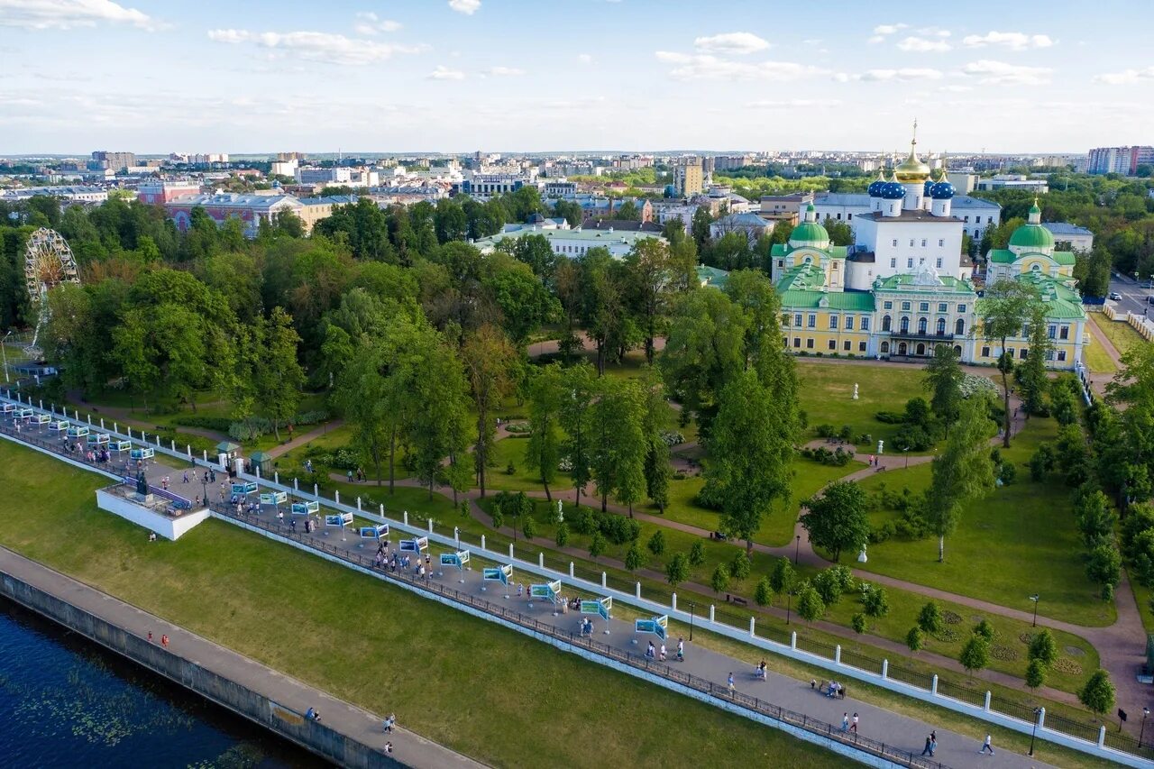 Набережная Михаила Ярославовича Тверь. Набережная Степана Разина Тверь. Набережная Михаила Ярославича Тверь городской сад.