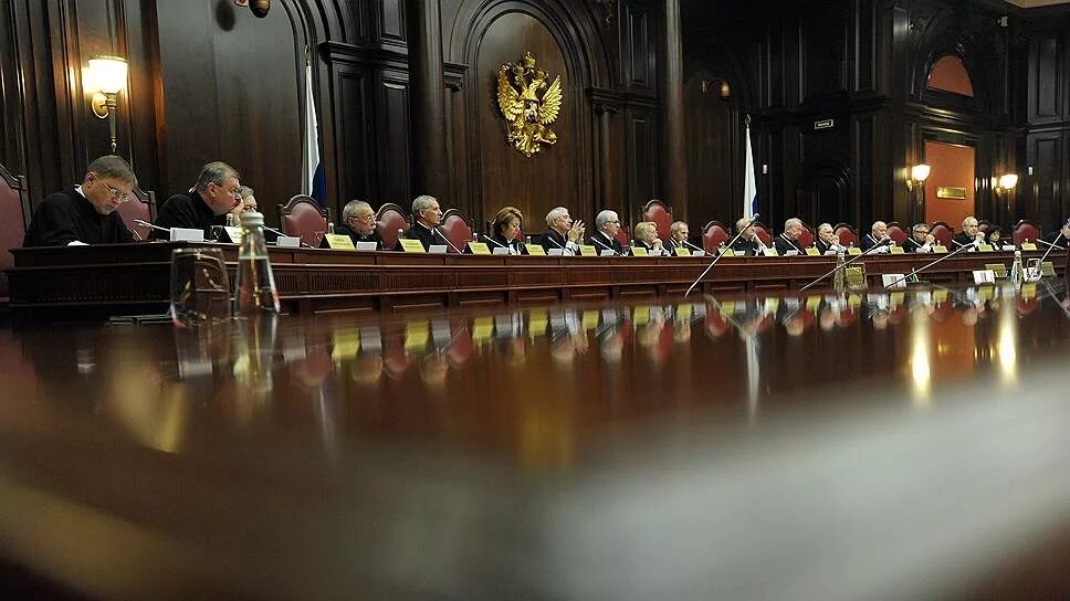 верховный суд рф и конституционный суд рф. политические интересы. конституционный интерес. правовой человек. конституционный интерес.